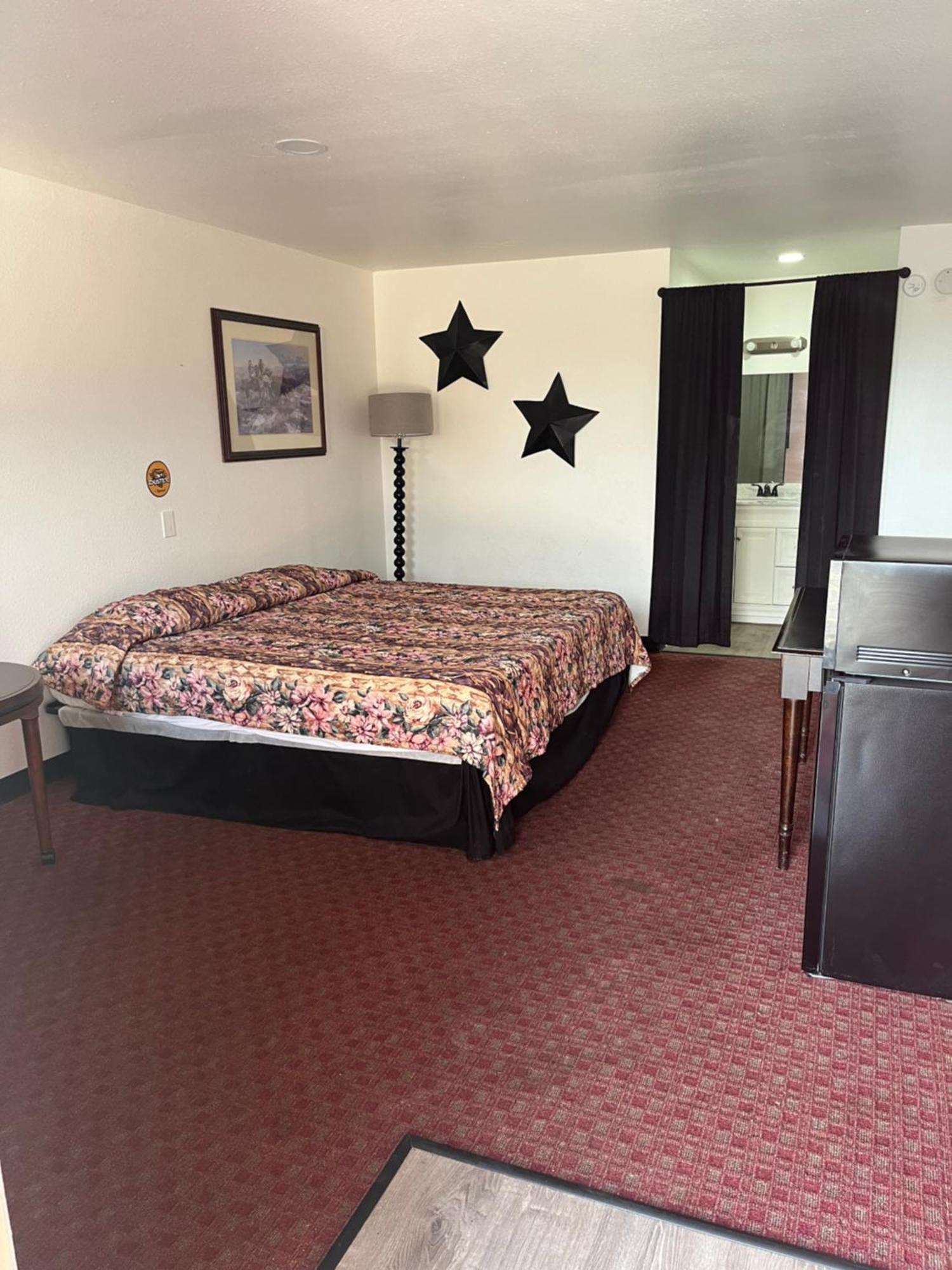 Glen Rose Inn & Suites Ngoại thất bức ảnh